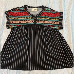 Women’s Size Medium Blouse